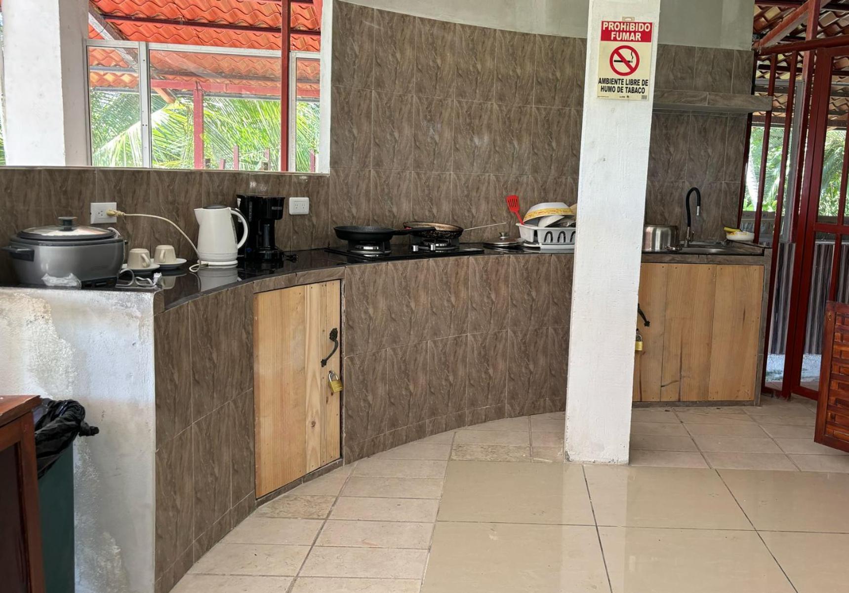 Hotel Coco Beach Manuel Antonio Exterior photo