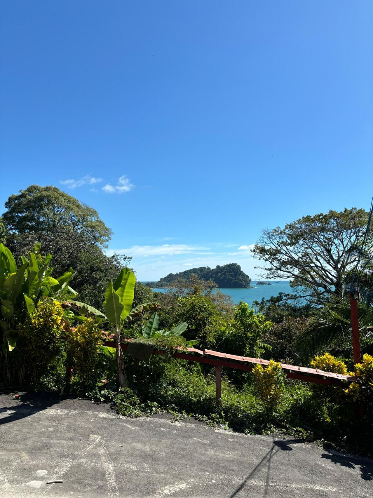 Hotel Coco Beach Manuel Antonio Exterior photo